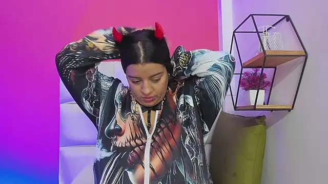 Snapshot of Roxy_sexy69_ chatting on 11, 3, 2026 Roxy sexy69 online show from 11, 3, 2026