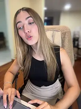 kloe  t18 online show from 27, 7, 2026