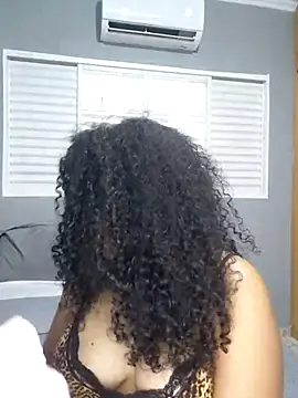 Snapshot of pandinhagamer chatting on 6, 2, 2026 pandinhagamer online show from 6, 2, 2026