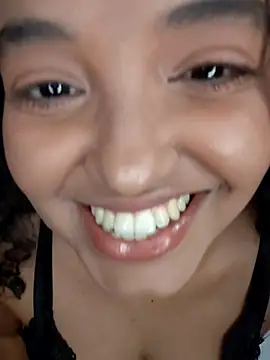 Snapshot of pandinhagamer chatting on 6, 3, 2026 pandinhagamer online show from 6, 3, 2026