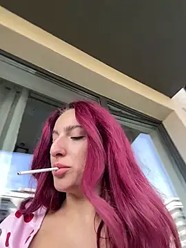 CrystalRedd online show from 15, 7, 2026