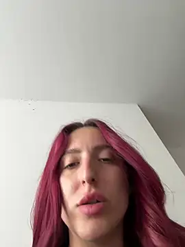 CrystalRedd online show from 24, 7, 2026