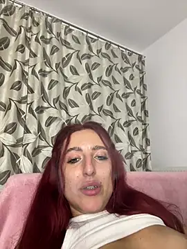 CrystalRedd online show from 5, 8, 2026