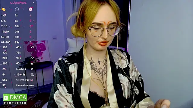 AdeLuna online show from 3, 6, 2026