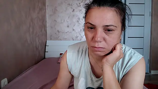 LorraGrey online show from 5, 7, 2026