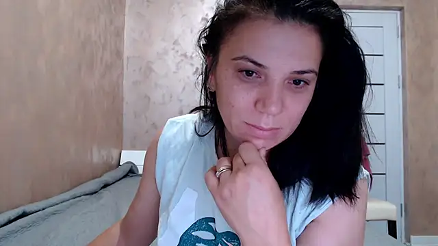 LorraGrey online show from 13, 7, 2026