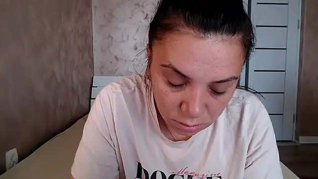 LorraGrey online show from 14, 7, 2026