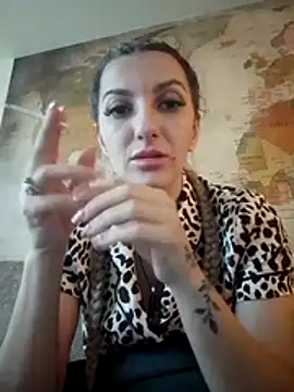 Snapshot of LannaQuinn chatting on 2, 2, 2026 LannaQuinn online show from 2, 2, 2026