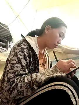 hot-luna- online show from 6, 3, 2026