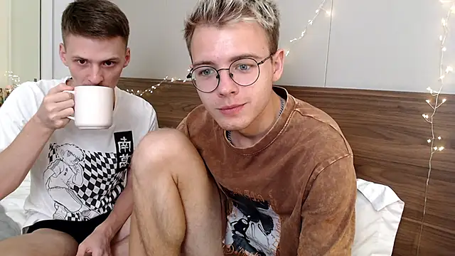 Snapshot of NikiKerryCum chatting on 14, 2, 2026 NikiKerryCum online show from 14, 2, 2026