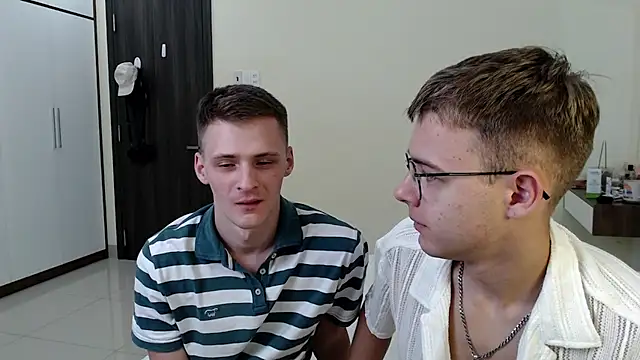 Snapshot of NikiKerryCum chatting on 3, 5, 2026 NikiKerryCum online show from 3, 5, 2026
