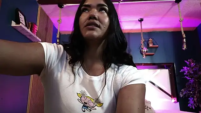 Snapshot of Ladyy_brownn chatting on 9, 3, 2026 Ladyy brownn online show from 9, 3, 2026