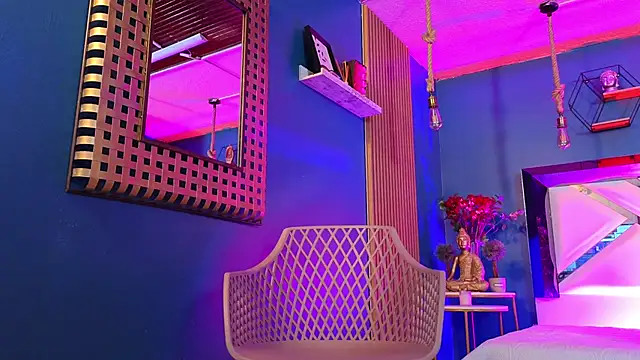 Snapshot of Ladyy_brownn chatting on 10, 3, 2026 Ladyy brownn online show from 10, 3, 2026