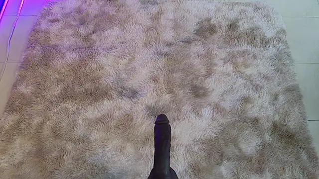 Snapshot of Ladyy_brownn chatting on 19, 3, 2026 Ladyy brownn online show from 19, 3, 2026