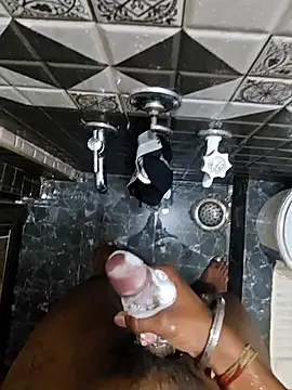 Snapshot of telugucoupless143 chatting on 1, 4, 2026 telugucoupless143 online show from 1, 4, 2026