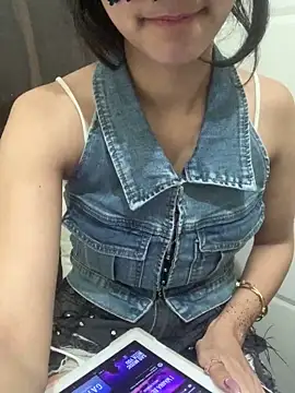 HEENA-STRIP online show from 24, 2, 2026