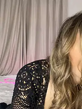 Alyxra online show from 9, 2, 2026