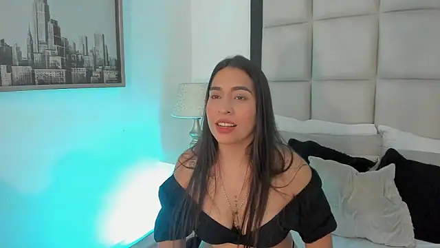 Snapshot of SussyFox chatting on 5, 3, 2026 SussyFox online show from 5, 3, 2026