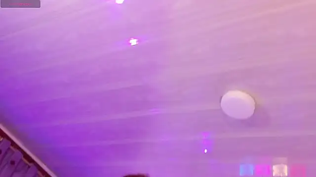 ZAYRA TAY online show from 5, 3, 2026