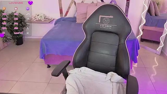 Snapshot of NEFTIS_TAY chatting on 3, 3, 2026 NEFTIS TAY online show from 3, 3, 2026