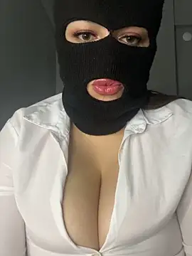 Snapshot of maryam-6 chatting on 7, 3, 2026 maryam-6 online show from 7, 3, 2026