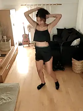 Snapshot of YaraEstelle chatting on 11, 3, 2026 YaraEstelle online show from 11, 3, 2026