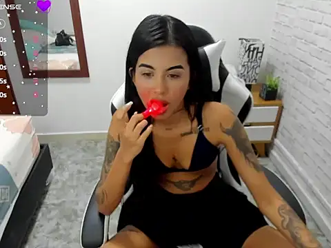 Snapshot of Mia_Lover_ chatting on 21, 2, 2026 Mia Lover online show from 21, 2, 2026