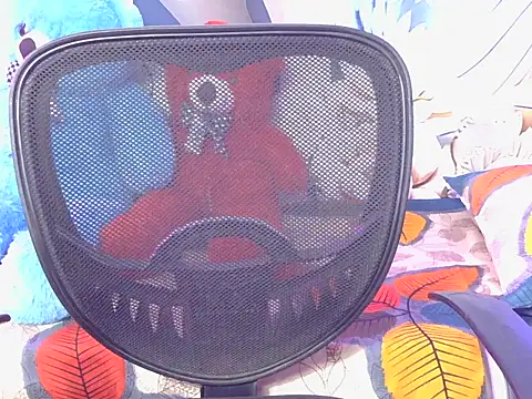 cute-manvii online show from 9, 5, 2026