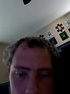 KrazyNutz420 online show from 8, 6, 2026