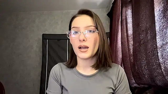 Snapshot of FoxieFlare chatting on 22, 3, 2026 FoxieFlare online show from 22, 3, 2026