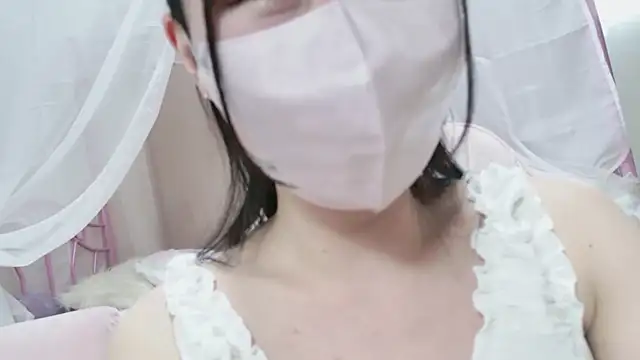 Snapshot of MOE_o0 chatting on 12, 3, 2026 MOE o0 online show from 12, 3, 2026