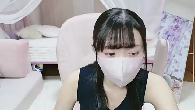 Snapshot of MOE_o0 chatting on 13, 3, 2026 MOE o0 online show from 13, 3, 2026