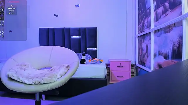 Katee mos online show from 5, 3, 2026