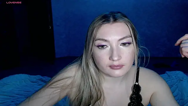 Snapshot of MiraRoy chatting on 6, 3, 2026 MiraRoy online show from 6, 3, 2026