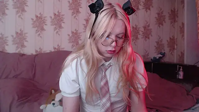 Cutie Bambi online show from 7, 2, 2026