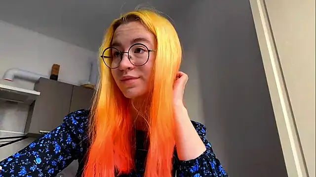 Snapshot of EmilyHein chatting on 13, 2, 2026 EmilyHein online show from 13, 2, 2026