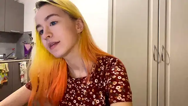 Snapshot of EmilyHein chatting on 18, 3, 2026 EmilyHein online show from 18, 3, 2026