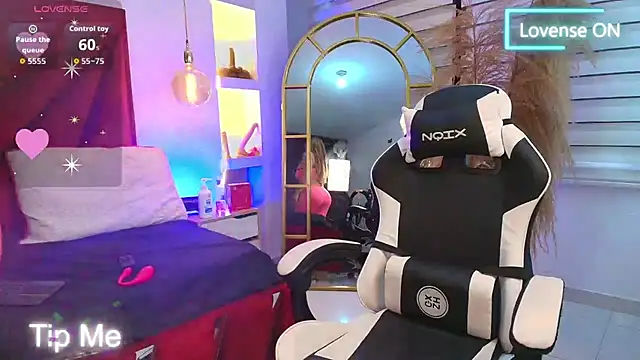 NahomiRoss online show from 17, 7, 2026