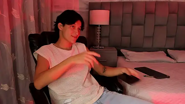 Snapshot of SalvatoreBenford chatting on 6, 2, 2026 SalvatoreBenford online show from 6, 2, 2026