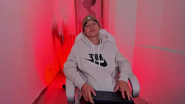 Snapshot of SalvatoreBenford chatting on 26, 2, 2026 SalvatoreBenford online show from 26, 2, 2026