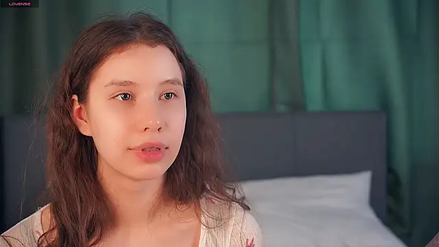 Snapshot of ZofiaSoshnik chatting on 24, 2, 2026 ZofiaSoshnik online show from 24, 2, 2026