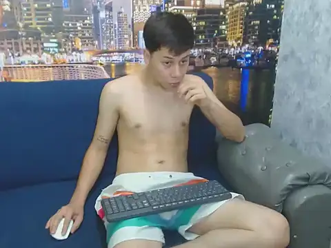 santiago xxxcol online show from 3, 2, 2026