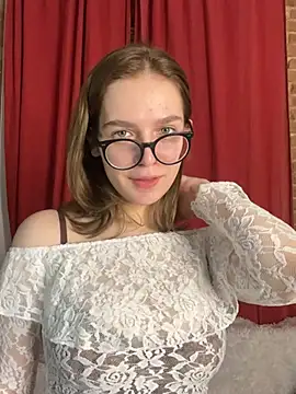 MyKittySayMeow online show from 5, 3, 2026