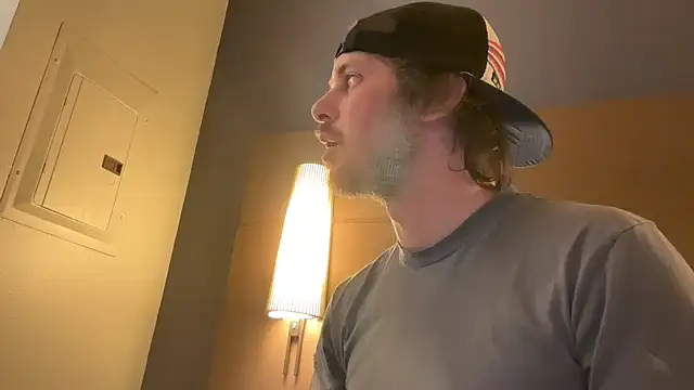 Snapshot of mr_mrs_glitter chatting on 10, 3, 2026 mr mrs glitter online show from 10, 3, 2026