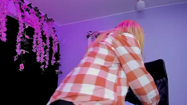 Dakota Angell  online show from 20, 3, 2026