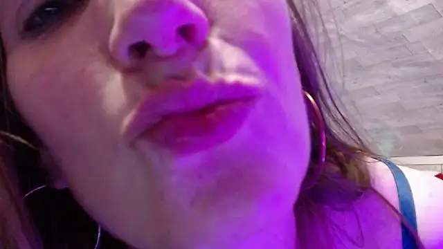 Snapshot of Roxxxanne069 chatting on 23, 2, 2026 Roxxxanne069 online show from 23, 2, 2026