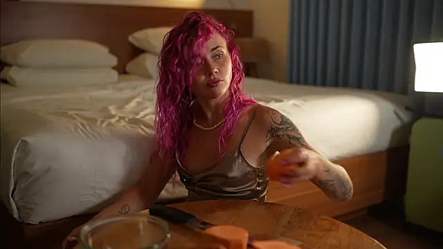 Sarah Pink online show from 2, 5, 2026
