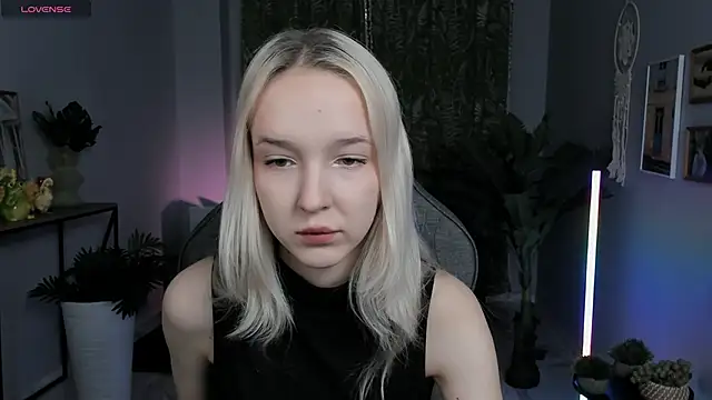 Snapshot of MaoqiBeverly chatting on 15, 3, 2026 MaoqiBeverly online show from 15, 3, 2026