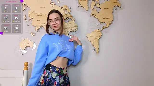 Snapshot of EddieChery chatting on 8, 3, 2026 EddieChery online show from 8, 3, 2026