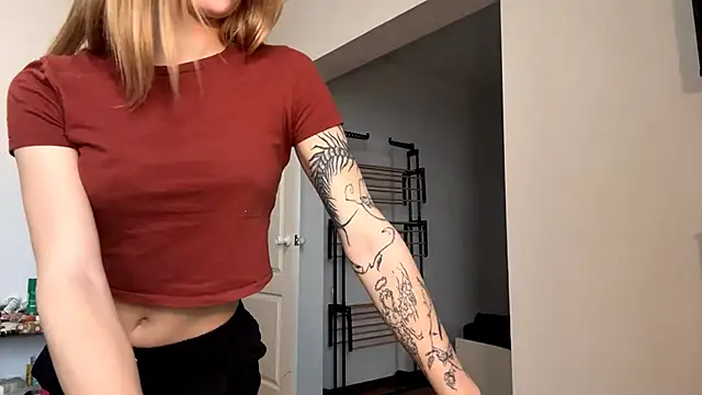 Snapshot of Tiffany_Muse chatting on 3, 2, 2026 Tiffany Muse online show from 3, 2, 2026